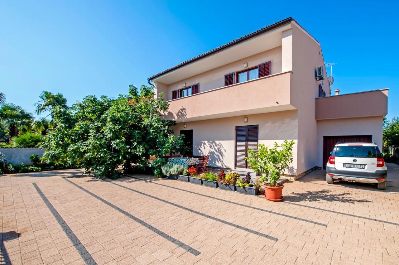 רוביני Apartman Gala מראה חיצוני תמונה